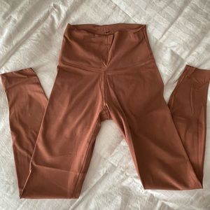 Nike dry fit high waisted leggings!